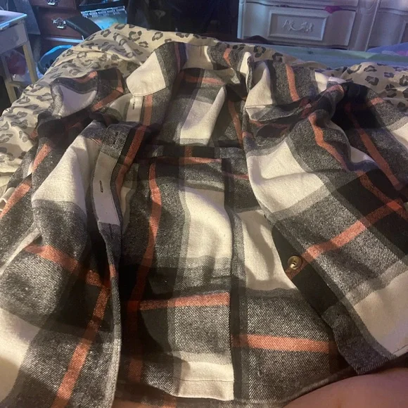 SHEIN Black and Cream Pleated Mini Skirt Casual A-Line - Picture 2 of 5